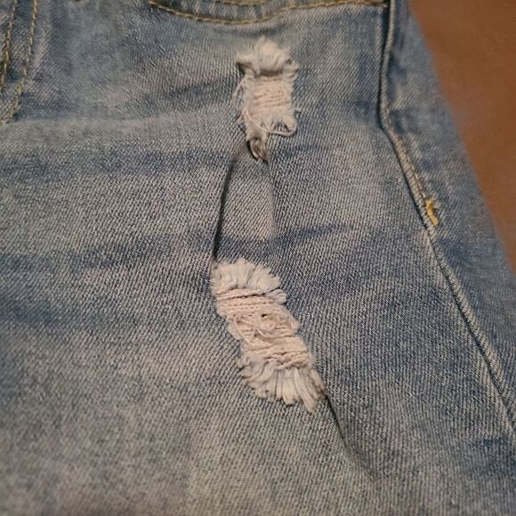 7 for all mankind Girl's Distressed Jean S… - Picture 5 of 9